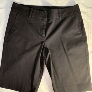 Ann Taylor Women's Black Short Size 8